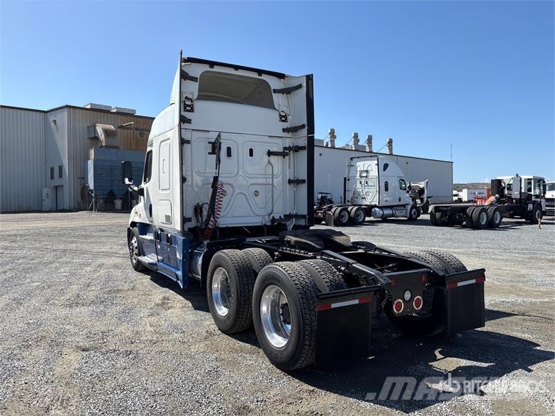 Freightliner Cascadia 113 Cabezas tractoras