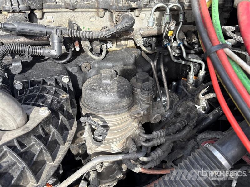 Freightliner Cascadia 126 6x4 T/A Sleeper Truck Tractor Motrici e Trattori Stradali