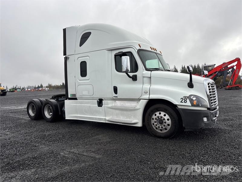 Freightliner Cascadia 125 T/A Sleeper Truck Tractor Naudoti vilkikai