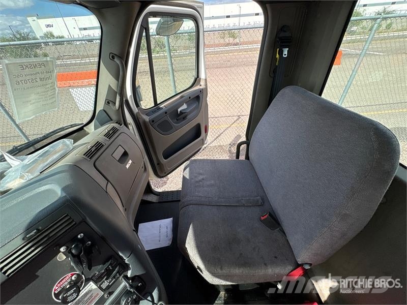 Freightliner Cascadia 113 Vlačilci