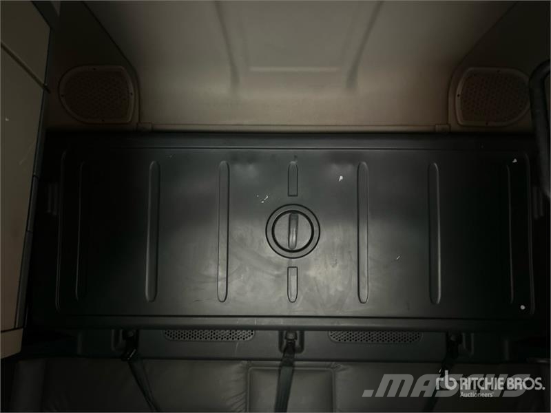 Freightliner Cascadia 125 Tractor Units