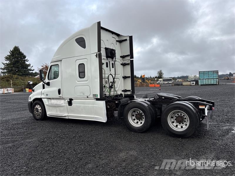 Freightliner Cascadia 125 T/A Sleeper Truck Tractor Naudoti vilkikai