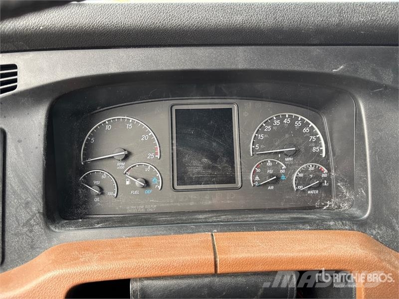 Freightliner Cascadia 126 Vilcēji