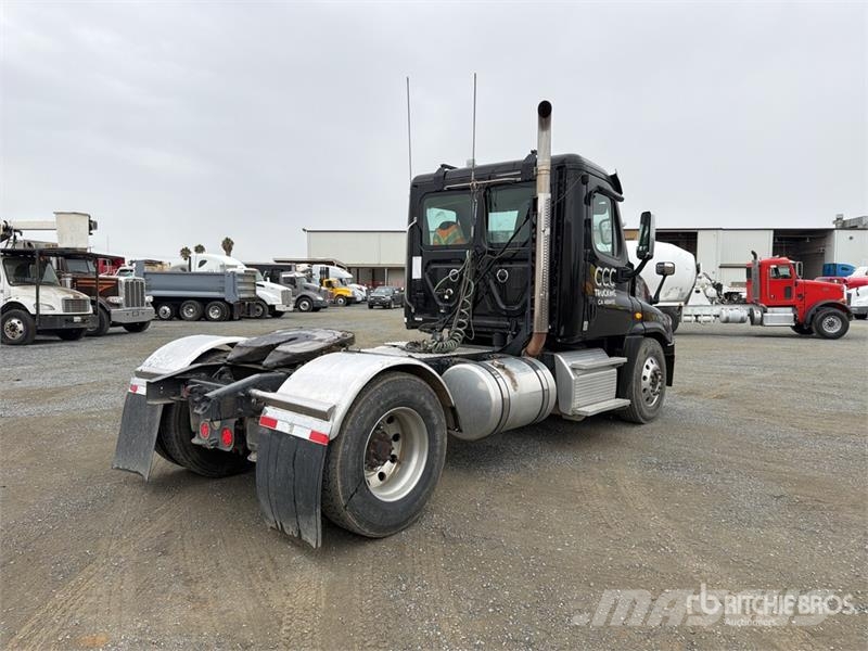 Freightliner Cascadia 125 Vetopöytäautot