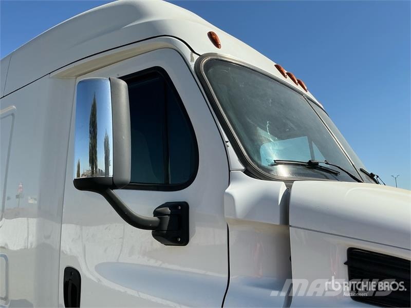 Freightliner Cascadia 113 Ťahače
