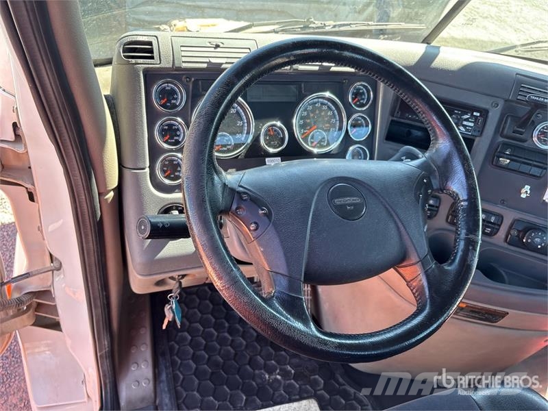 Freightliner Cascadia 125 Vlačilci
