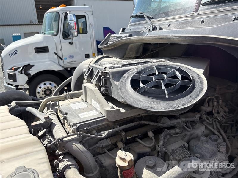 Freightliner Cascadia 125 Vlačilci