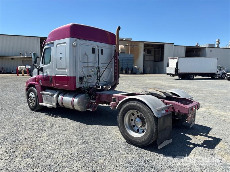 Freightliner Cascadia 125 Prime Movers