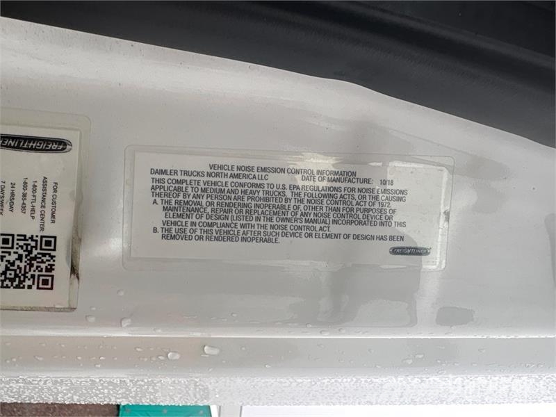 Freightliner Cascadia 126 6x4 T/A Sleeper Truck Tractor Tractor Units