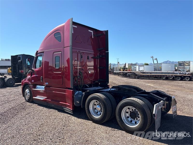 Freightliner Cascadia 126 6x4 T/A Sleeper Truck Tractor Tracteur routier