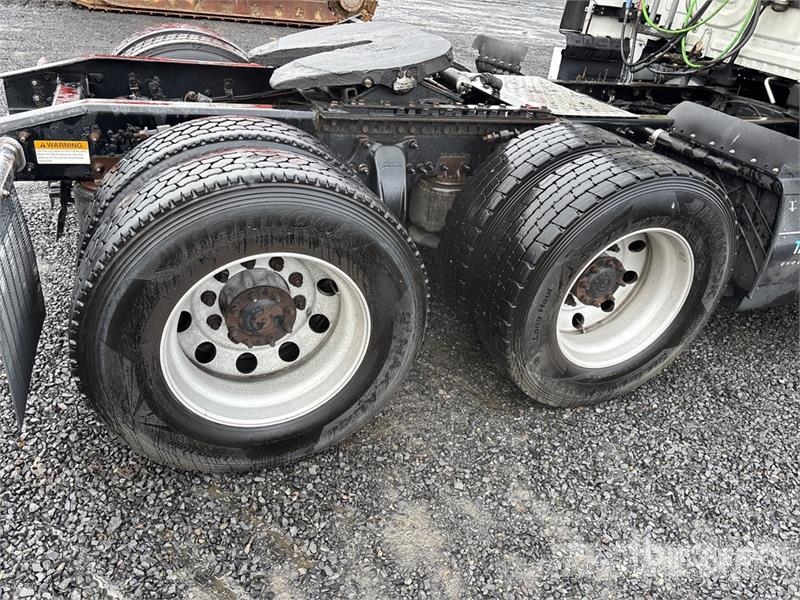 Freightliner Cascadia 125 T/A Sleeper Truck Tractor Naudoti vilkikai