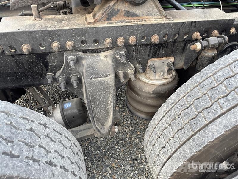 Freightliner Cascadia 125 6x4 T/A Sleeper Truck Tractor Vilcēji