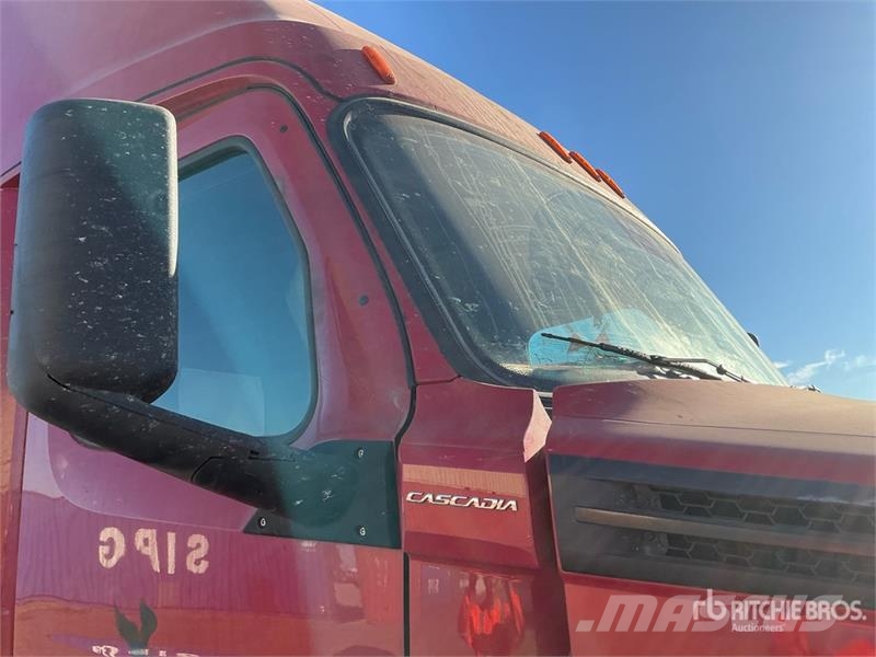Freightliner Cascadia 126 Tractor Units