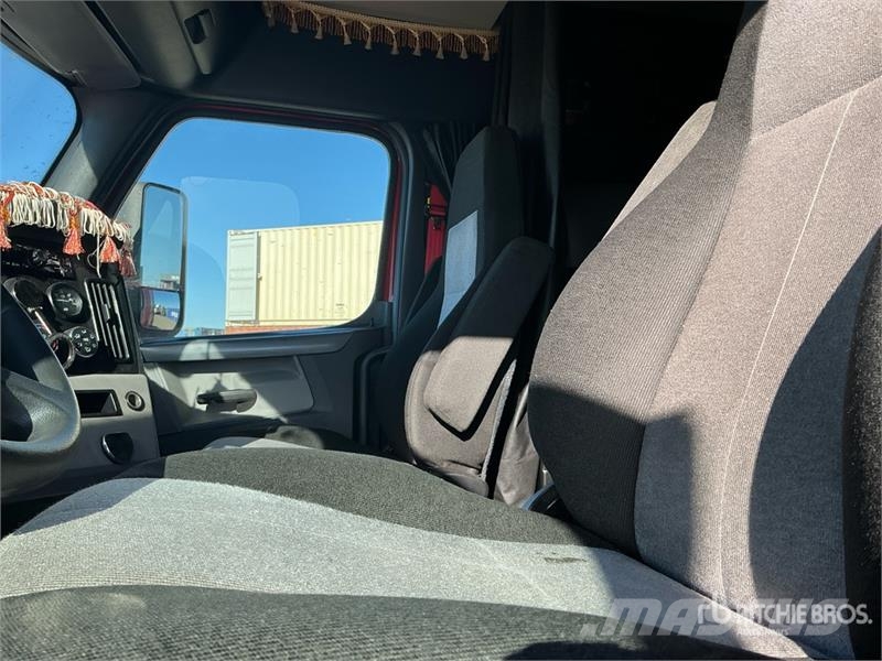 Freightliner Cascadia 126 Tractor Units