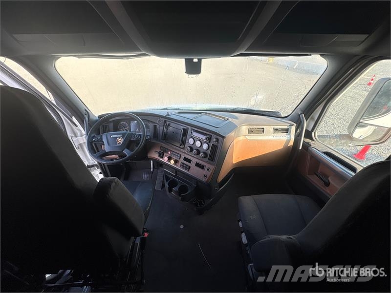 Freightliner Cascadia 126 Tegljači
