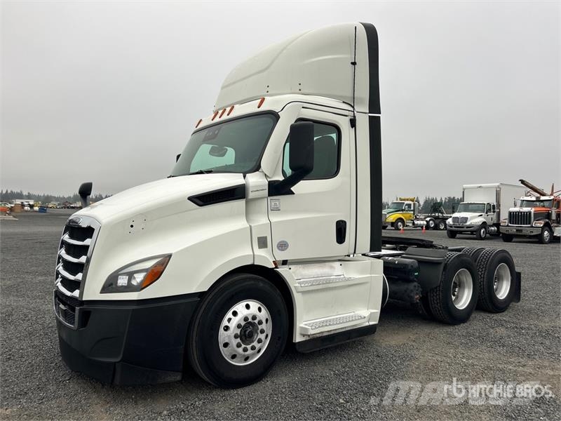 Freightliner Cascadia 116 وحدات الجر