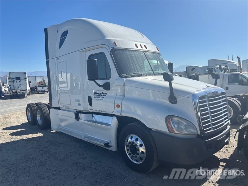 Freightliner Cascadia 125 6x4 T/A Sleeper Truck Tractor Tracteur routier