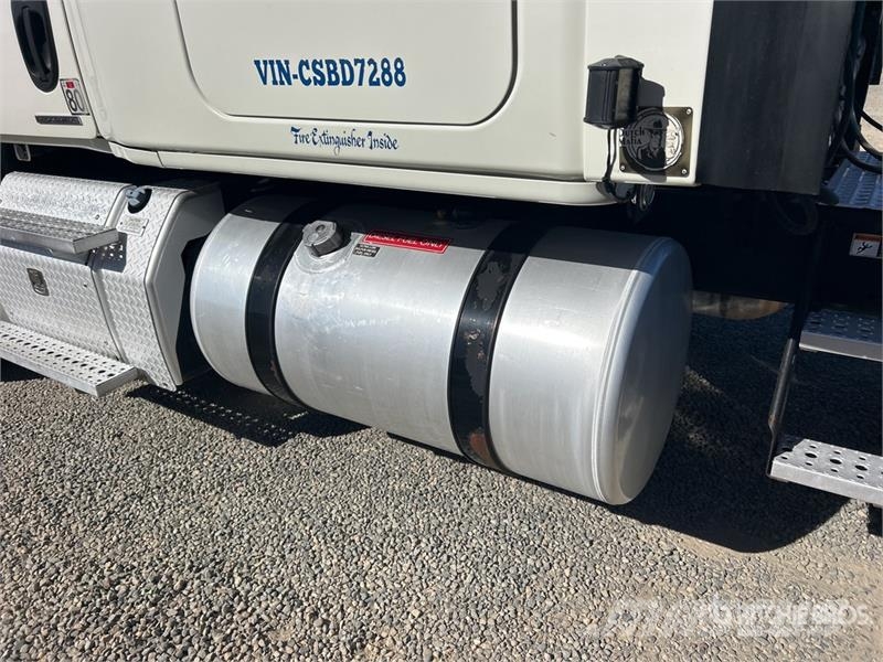 Freightliner Cascadia 125 6x4 T/A Sleeper Truck Tractor Motrici e Trattori Stradali