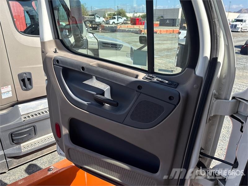 Freightliner Cascadia 113 Cabezas tractoras