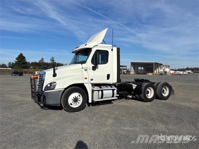 Freightliner Cascadia 125 Vlačilci
