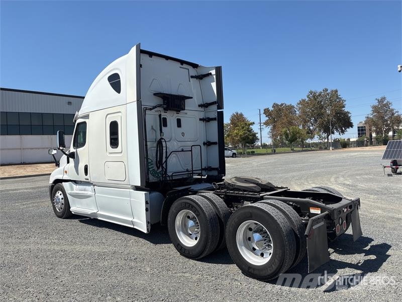 Freightliner Cascadia 125 Vlačilci