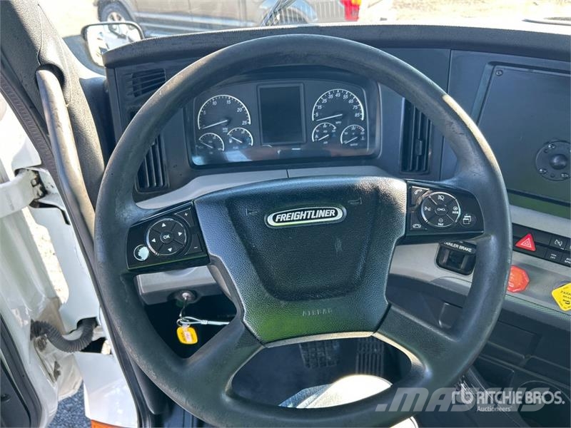 Freightliner Cascadia 116 وحدات الجر