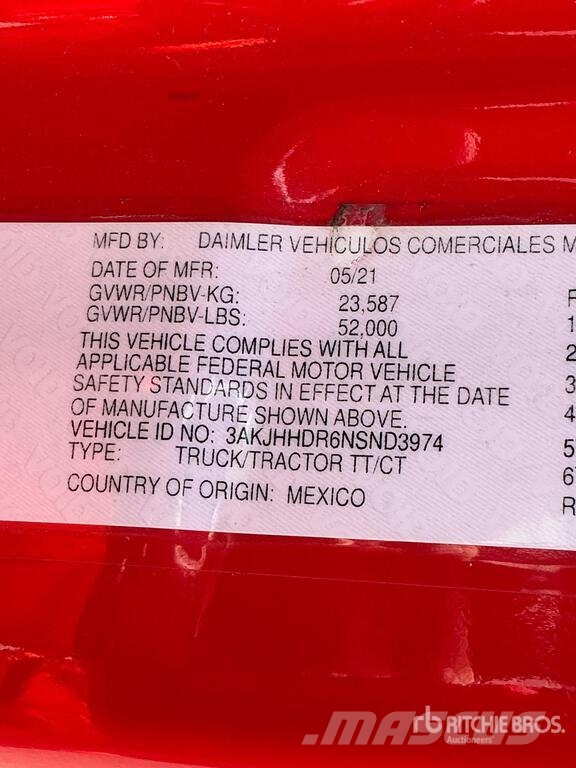 Freightliner Cascadia 126 6x4 T/A Sleeper Truck Tractor وحدات الجر
