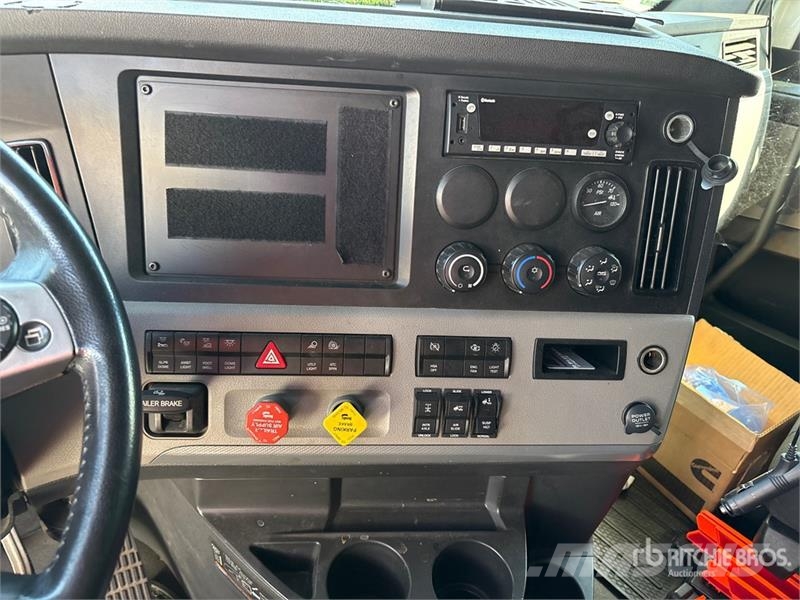Freightliner Cascadia 126 Sattelzugmaschinen