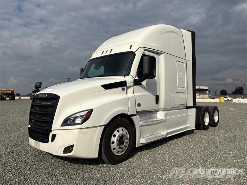 Freightliner Cascadia 126 Vilcēji