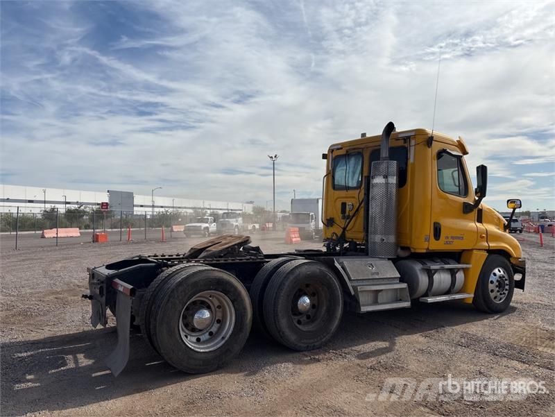 Freightliner Cascadia 125 Vilcēji