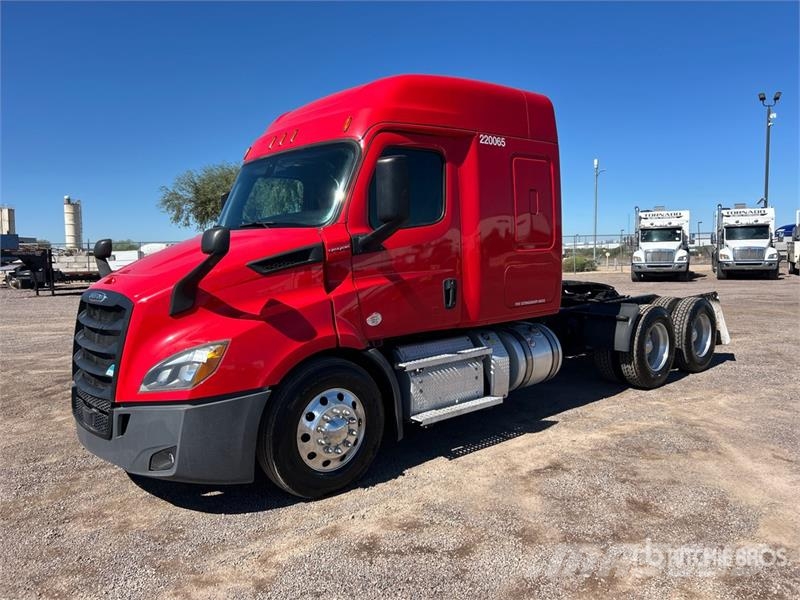 Freightliner Cascadia 116 Sadulveokid