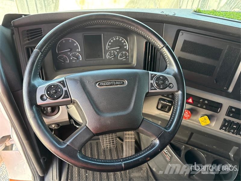 Freightliner Cascadia 126 Sattelzugmaschinen