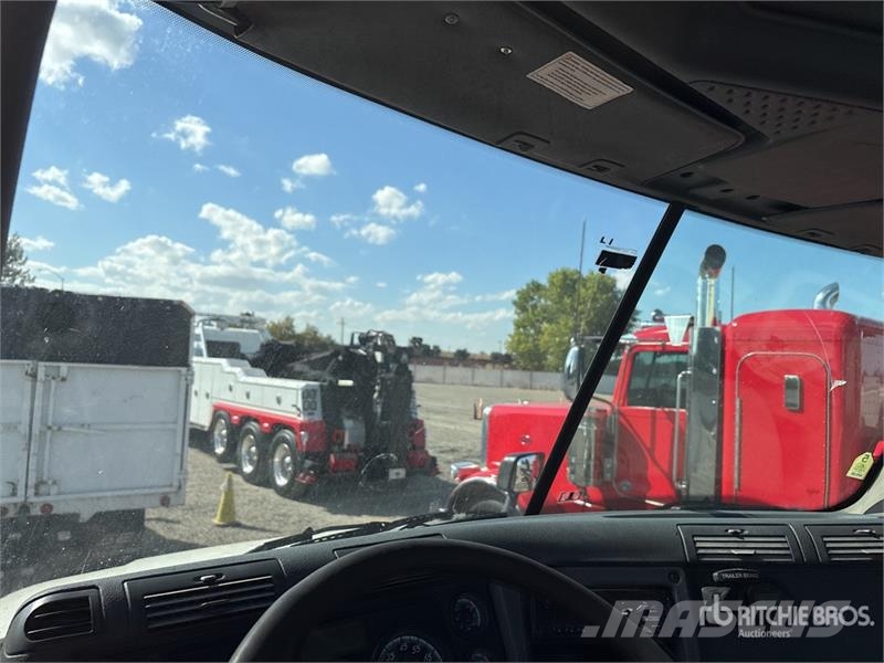 Freightliner Cascadia 125 Тягачі