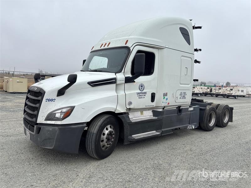 Freightliner Cascadia 126 6x4 T/A Sleeper Truck Tractor Prime Movers