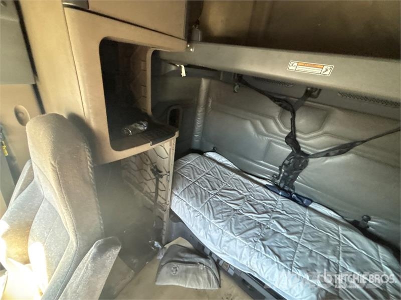 Freightliner Cascadia 125 6x4 T/A Sleeper Truck Tractor Седельные тягачи