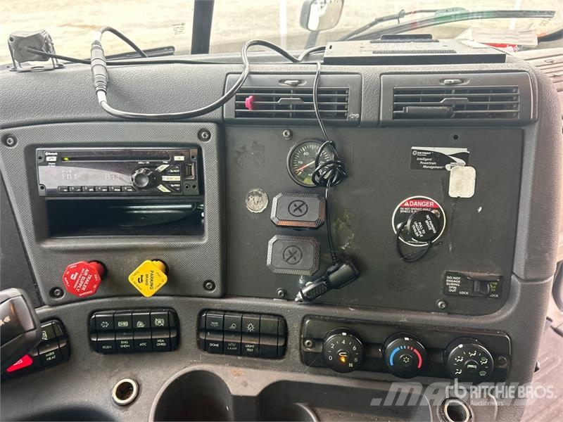 Freightliner Cascadia 125 Tractor Units