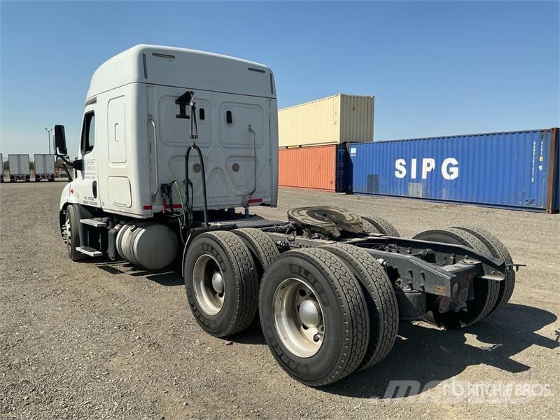Freightliner Cascadia 113 Sattelzugmaschinen