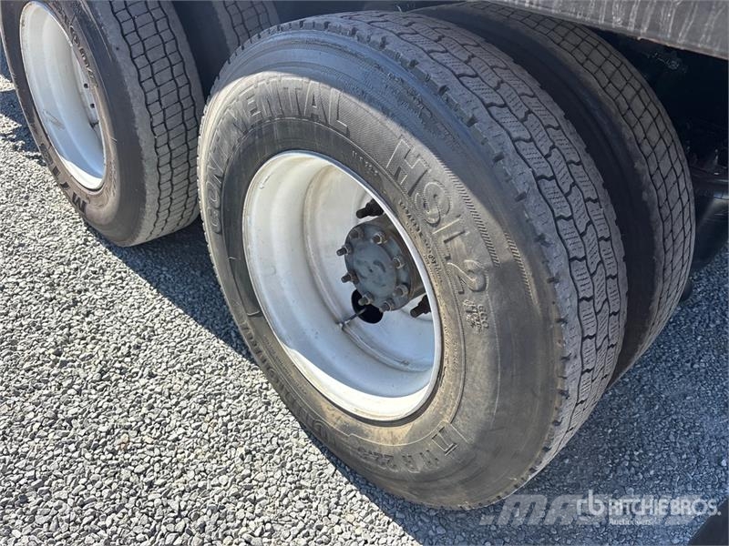 Freightliner Cascadia 126 Kipper