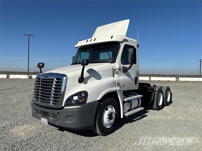 Freightliner Cascadia 125 Vilcēji