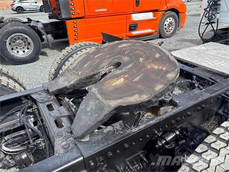 Freightliner Cascadia 125 Седельные тягачи