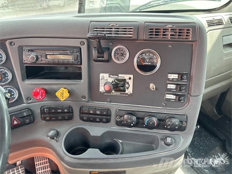 Freightliner Cascadia 125 Седельные тягачи