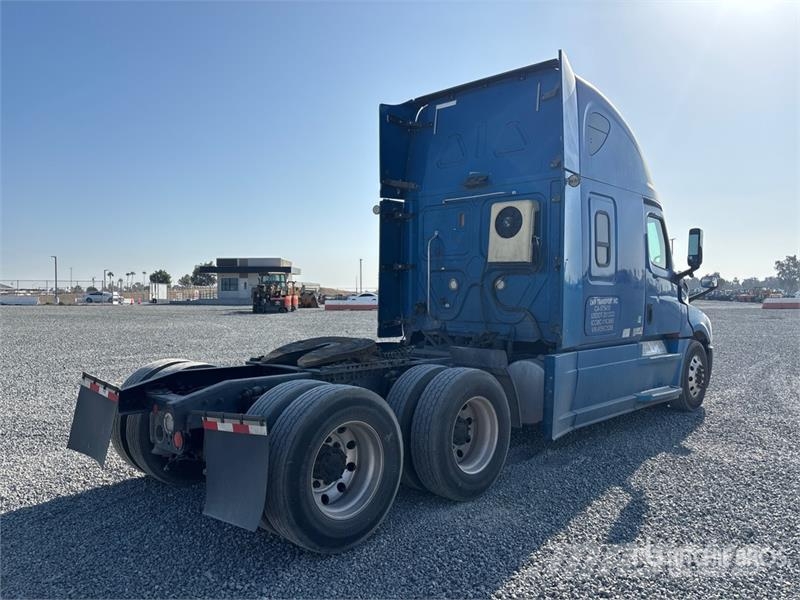 Freightliner Cascadia 126 Ťahače