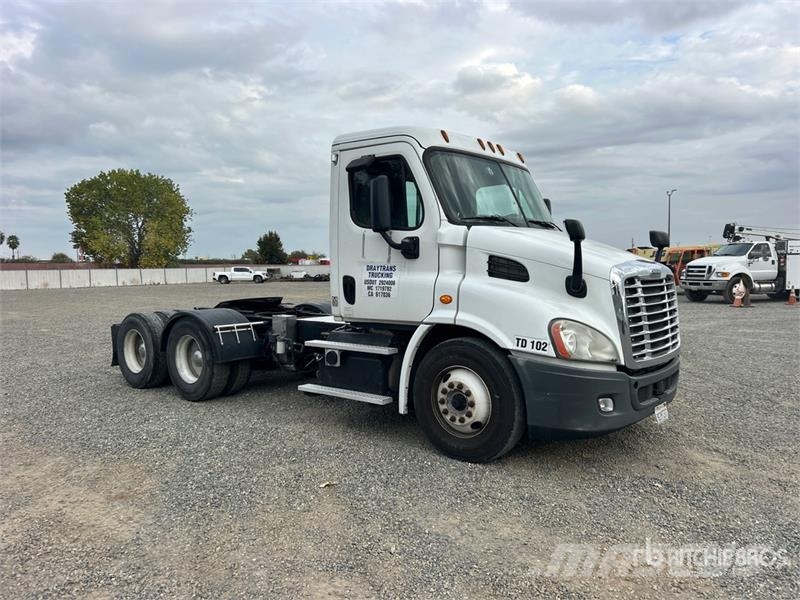 Freightliner Cascadia 125 Тягачі