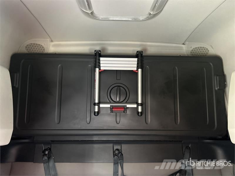 Freightliner Cascadia 126 Prime Movers