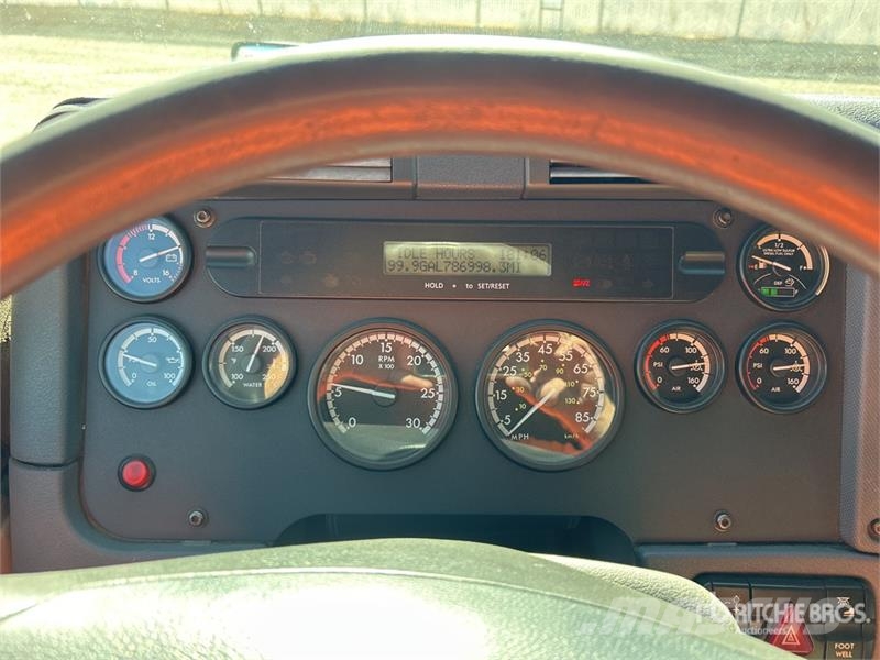 Freightliner Cascadia 125 6x4 T/A Sleeper Truck Tractor Motrici e Trattori Stradali