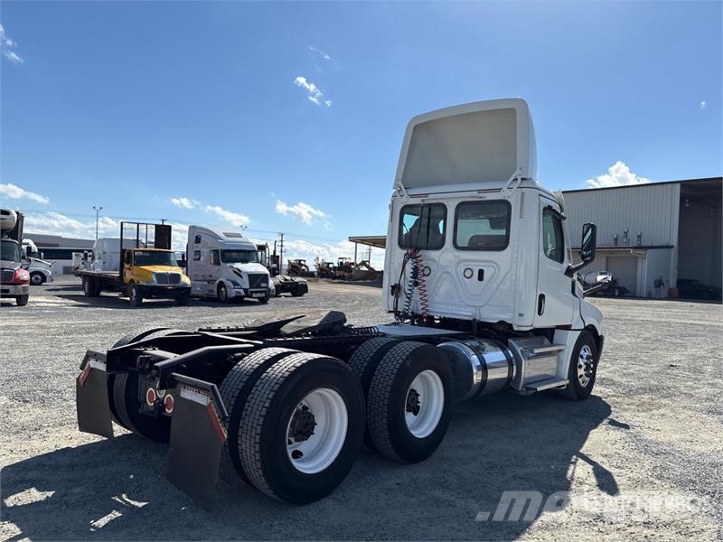 Freightliner Cascadia 126 Sattelzugmaschinen
