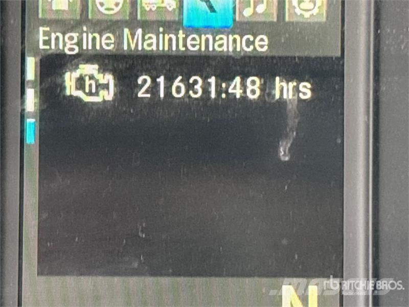 Freightliner Cascadia 126 6x4 T/A Sleeper Truck Tractor Sattelzugmaschinen