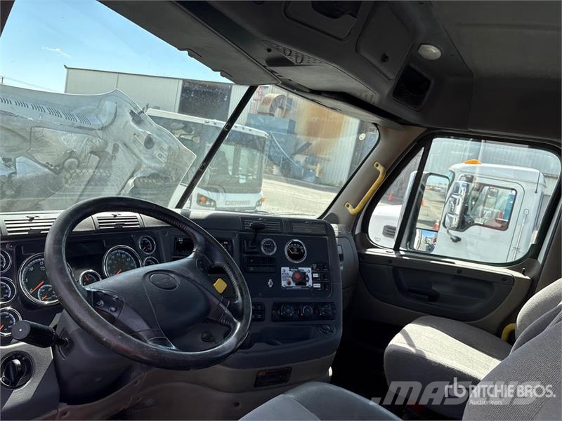 Freightliner Cascadia 125 Vlačilci