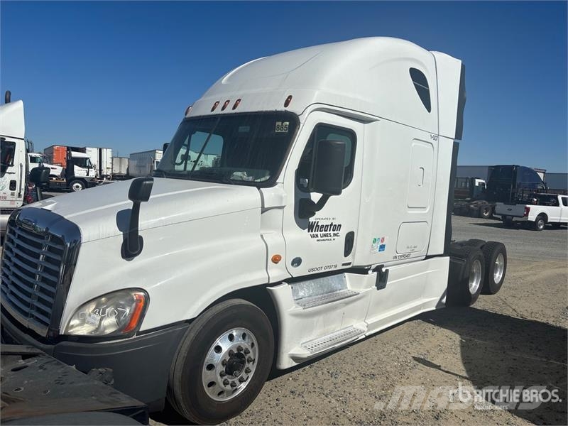 Freightliner Cascadia 125 6x4 T/A Sleeper Truck Tractor Tracteur routier