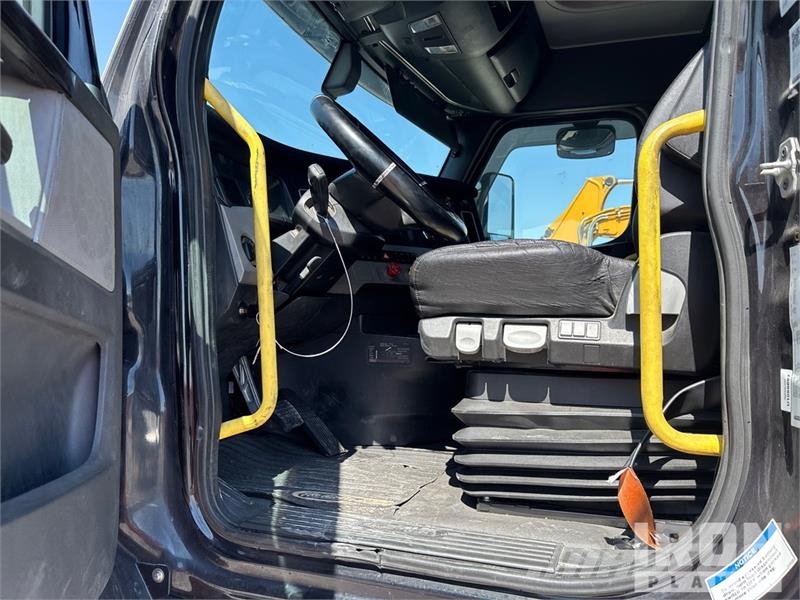 Freightliner Cascadia 126 Cabezas tractoras